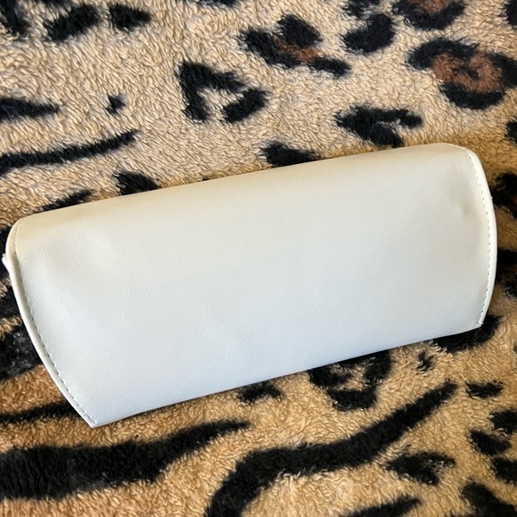 👑✅PRICE FIRM✅NO OFFERS 👑AUTHENTIC Valentino Eye Glasses. NWOT - Picture 8 of 11